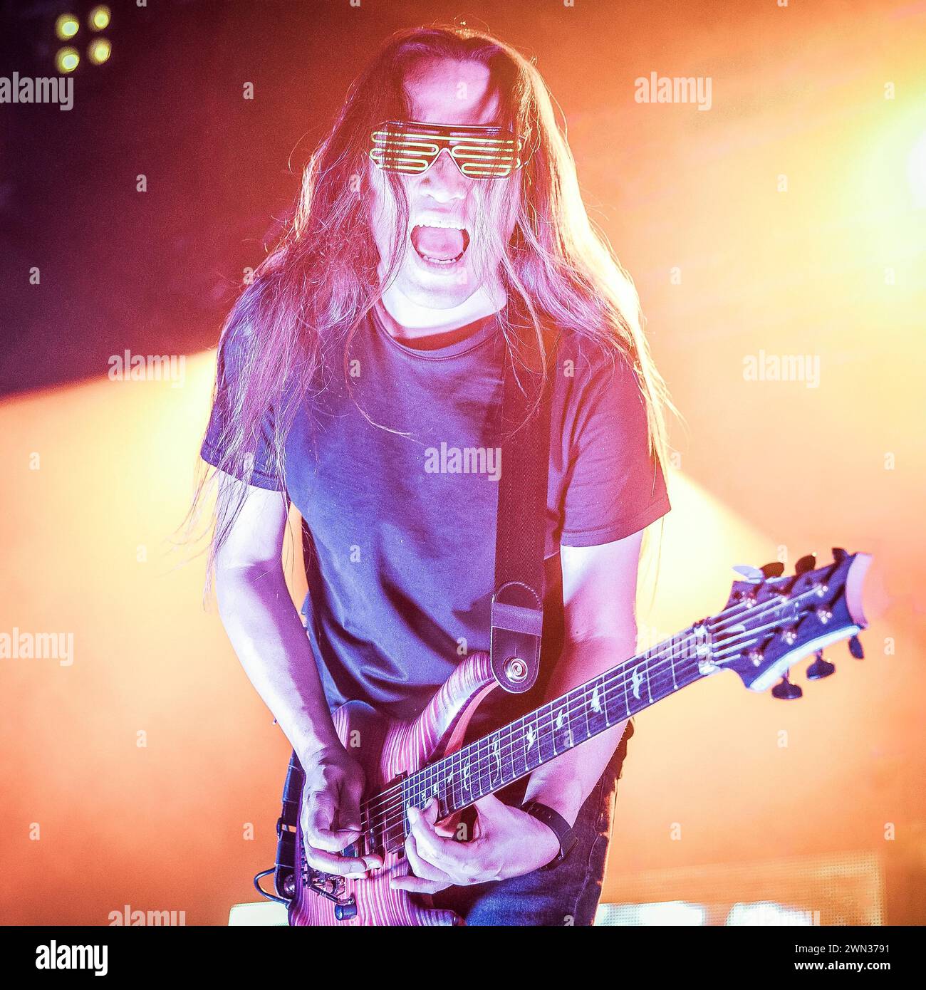 Herman li dei DragonForce che suonano dal vivo il 28 febbraio 2024 Foto Stock