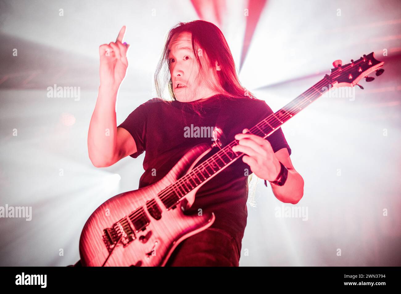 Herman li dei DragonForce che suonano dal vivo il 28 febbraio 2024 Foto Stock