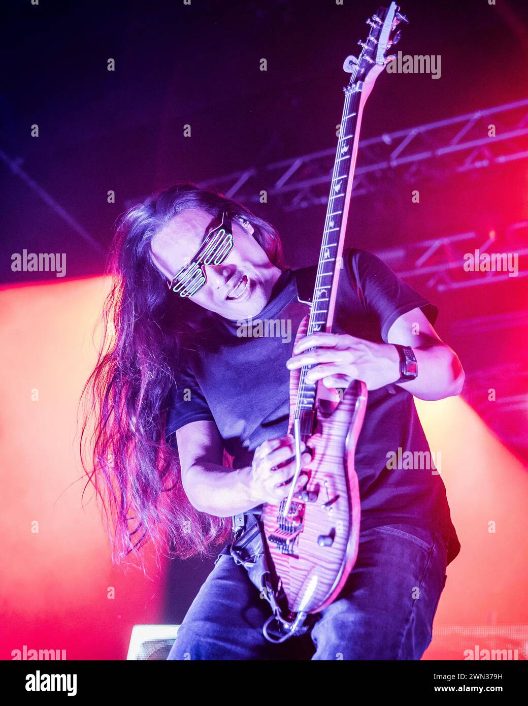 Herman li dei DragonForce che suonano dal vivo il 28 febbraio 2024 Foto Stock