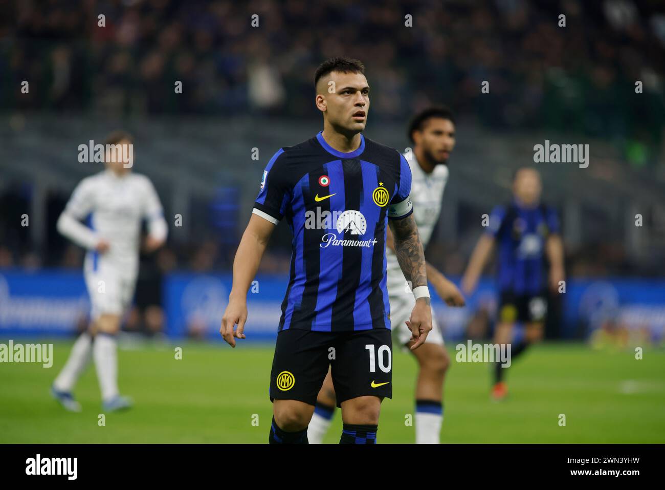 Lautaro Martinez dell'Inter Milan visto in azione durante la partita tra Inter Milan e Atalanta Bergamasca calcio nell'ambito della serie A italiana, partita di calcio allo Stadio San Siro il 28 febbraio 2024. Punteggio finale; Inter Milan 4 - 0 Atalanta BC (foto di Nderim Kaceli / SOPA Images/Sipa USA) Foto Stock