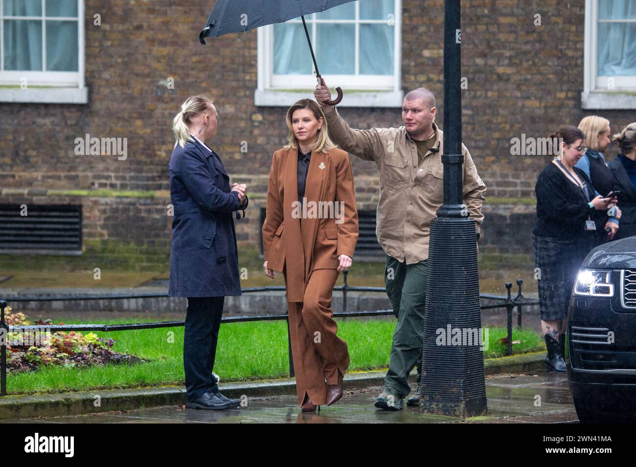 Londra, Inghilterra, Regno Unito. 29 febbraio 2024. First Lady dell'Ucraina. OLENA ZELENSKA arriva al 10 di Downing Street. (Credit Image: © Tayfun Salci/ZUMA Press Wire) SOLO PER USO EDITORIALE! Non per USO commerciale! Foto Stock