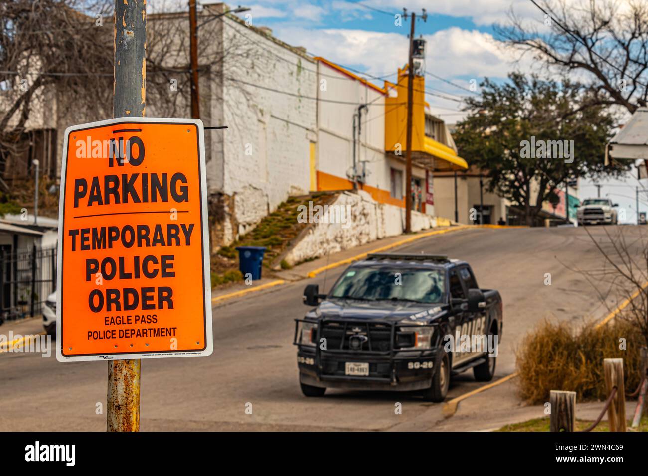 Guardia nazionale del Texas a Shelby Park, Eagle Pass, Texas USA, vicino al Ponte internazionale. La città dove il presidente Trump ha visitato il 29 2024 febbraio. Foto Stock