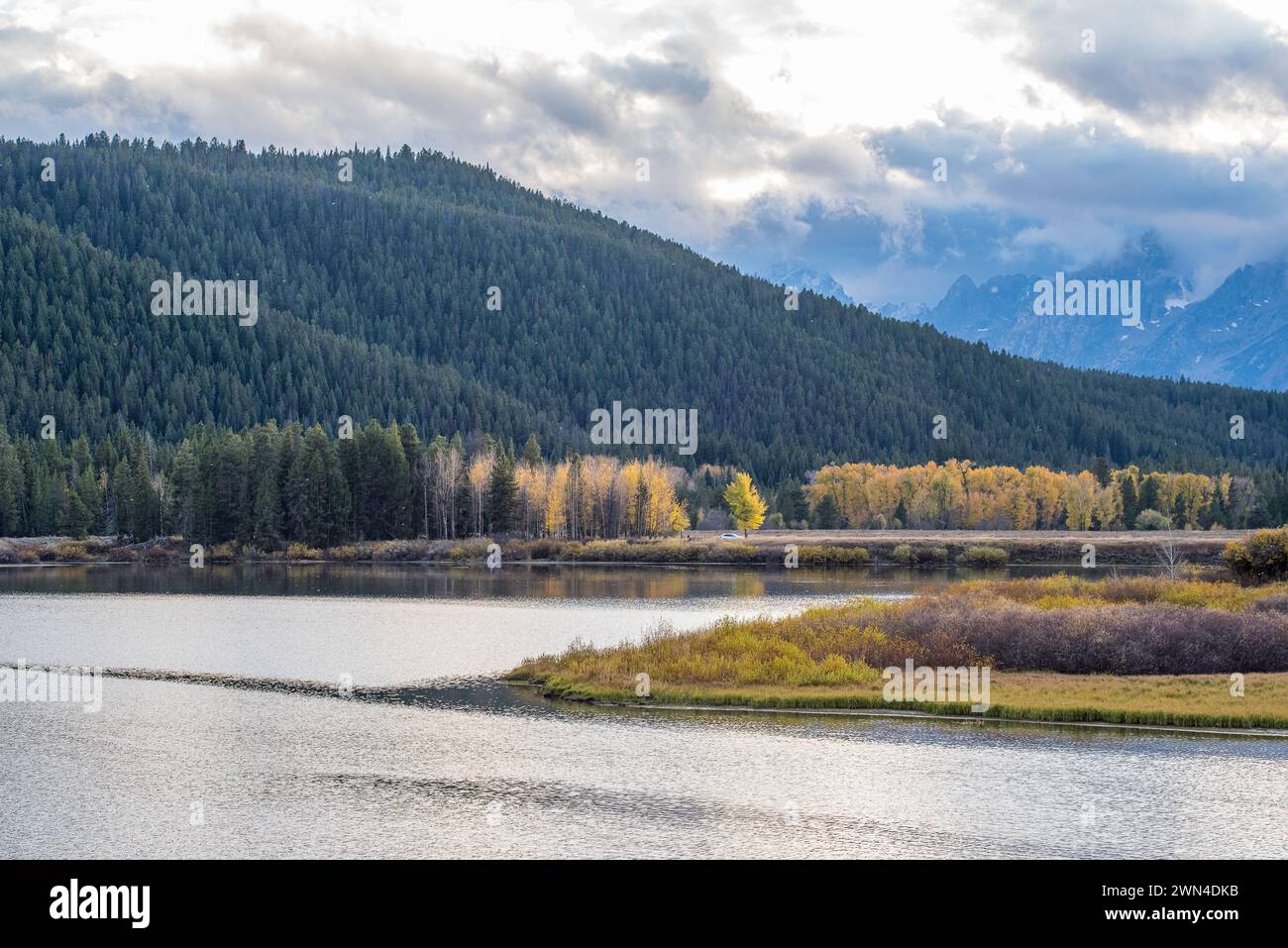 Snake River nel Grand Teton National Park in autunno nel Wyoming Foto Stock