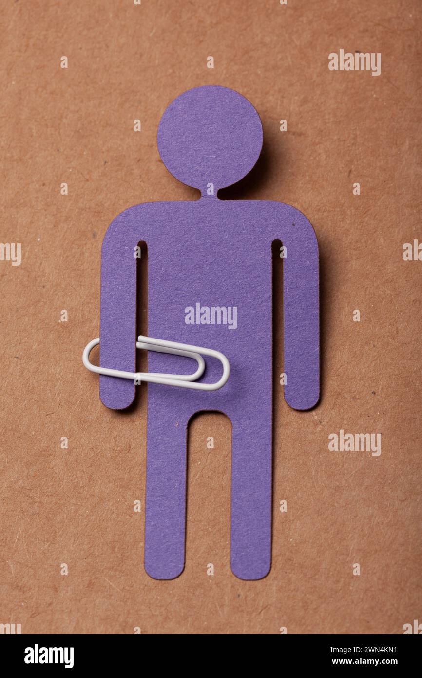 persona con graffetta - simbolo del lavoratore d'ufficio Foto Stock