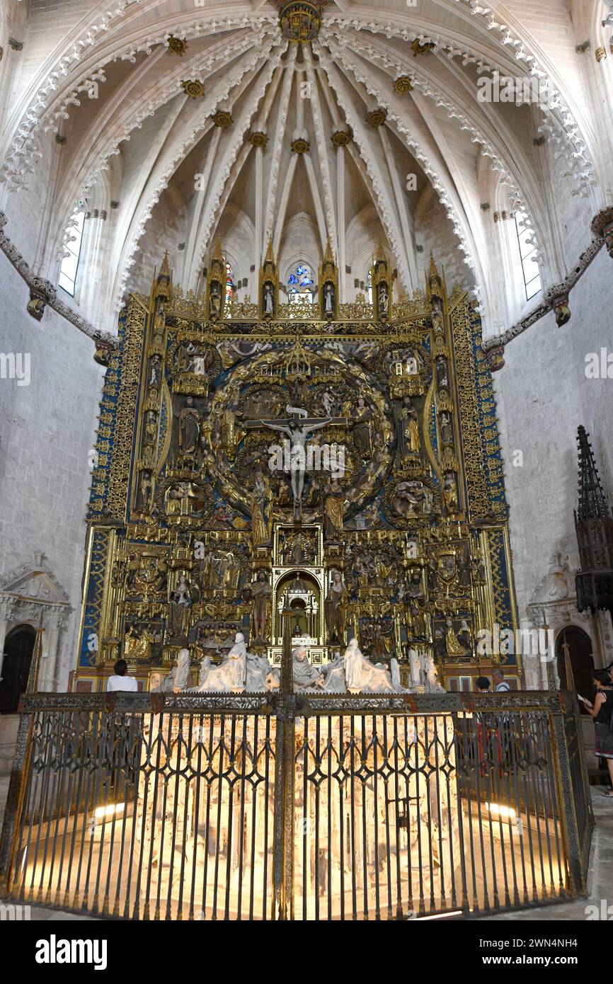 Cartuja de Santa Maria de Miraflores, gotico XV secolo. Pala d'altare principale e tomba reale di Gil de Siloe e Diego de la Cruz (XV secolo). Burgos, Foto Stock