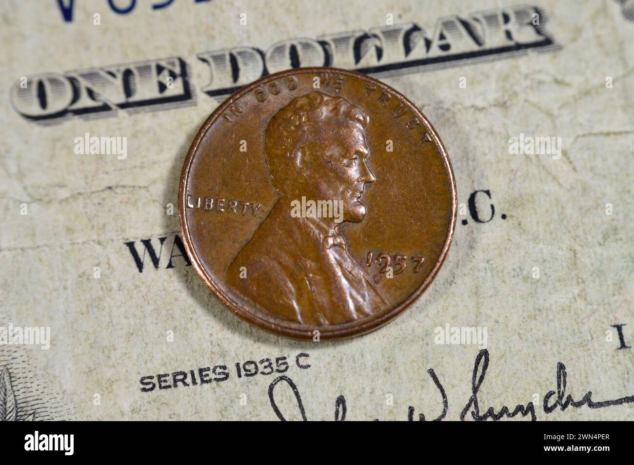 1 serie di monete da un centesimo americano 1957, lato dritto raffigura Abraham Lincoln il 16° presidente degli Stati Uniti d'America che ha conservato l'Unione Foto Stock