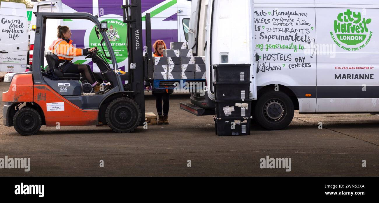 21/10/22 City Harvest Depot presso New Spitalfields Market, Londra, Regno Unito. Foto Stock