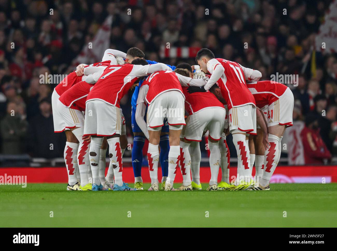 Londra, Regno Unito. 25 febbraio 2024. 25 Feb 2024 - Arsenal contro Newcastle United - Premier League - Emirates Stadium Arsenal squadra si riuniscono prima della partita. Crediti immagine: Mark Pain / Alamy Live News Foto Stock