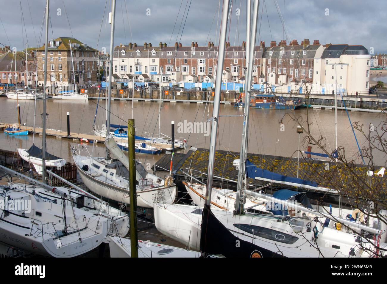 Porto di Weymouth e porticciolo dal lato sud, Nothe, Dorset, Inghilterra Foto Stock