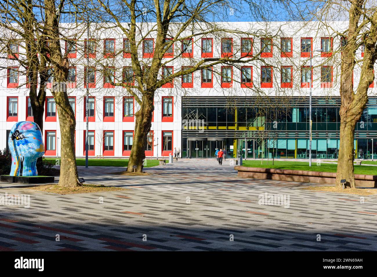 La Scuola di Scienza, Ingegneria e ambiente (VEDERE). Università di Salford. Arch: Sheppard Robson. Salford, Manchester, Inghilterra, Regno Unito Foto Stock