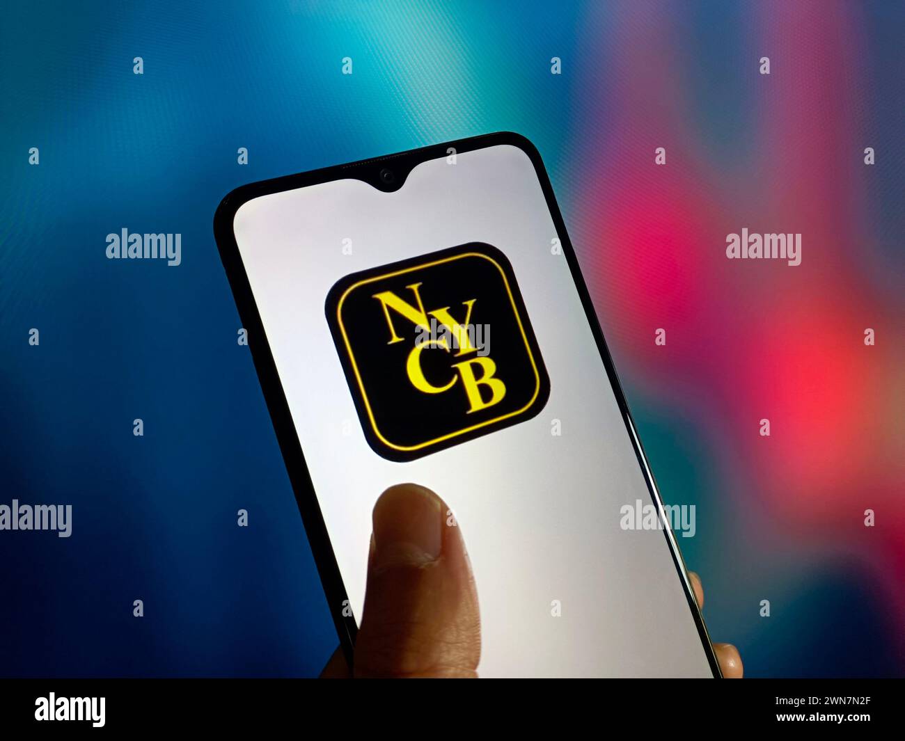 SUQIAN, CINA - 1° MARZO 2024 - le azioni illustrative della New York Community Bank sono crollate oltre il 20%, Suqian, provincia di Jiangsu, Cina, 1° marzo, Foto Stock