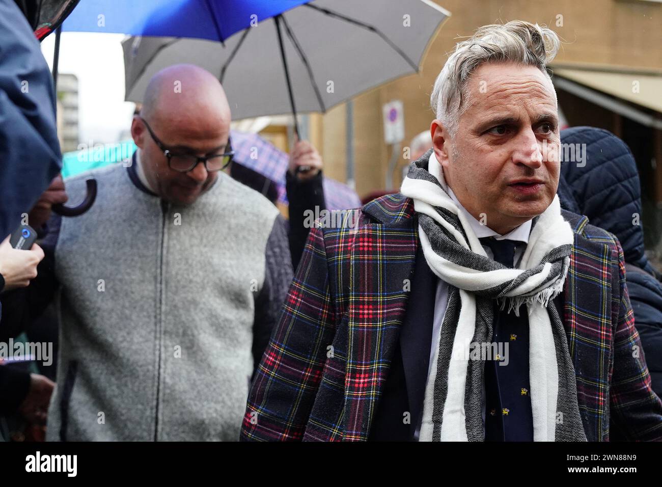 Foto Spada/LaPresse 01 marzo 2024 - Brescia, Italia - cronaca - Tribunale di Brescia prima udienza della revisione del processo della strage di erba nella foto: Avv. Luca D'auria 01 marzo 2024, 2024 Brescia, Italia - relazione - Tribunale del calcio di Brescia prima udienza della revisione del processo al massacro di erba nella foto: Luca D'auria credito: LaPresse/Alamy Live News Foto Stock