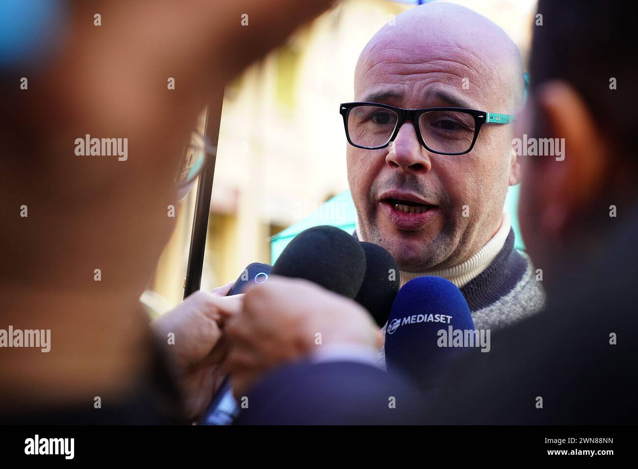 Foto Spada/LaPresse 01 marzo 2024 - Brescia, Italia - cronaca - Tribunale di Brescia prima udienza della revisione del processo della strage di erba nella foto: azouz marzouk 01 marzo 2024, 2024 Brescia, Italia - relazione - Tribunale del calcio di Brescia prima udienza della revisione del processo al massacro di erba nella foto: azouz marzouk credito: LaPresse/Alamy Live News Foto Stock