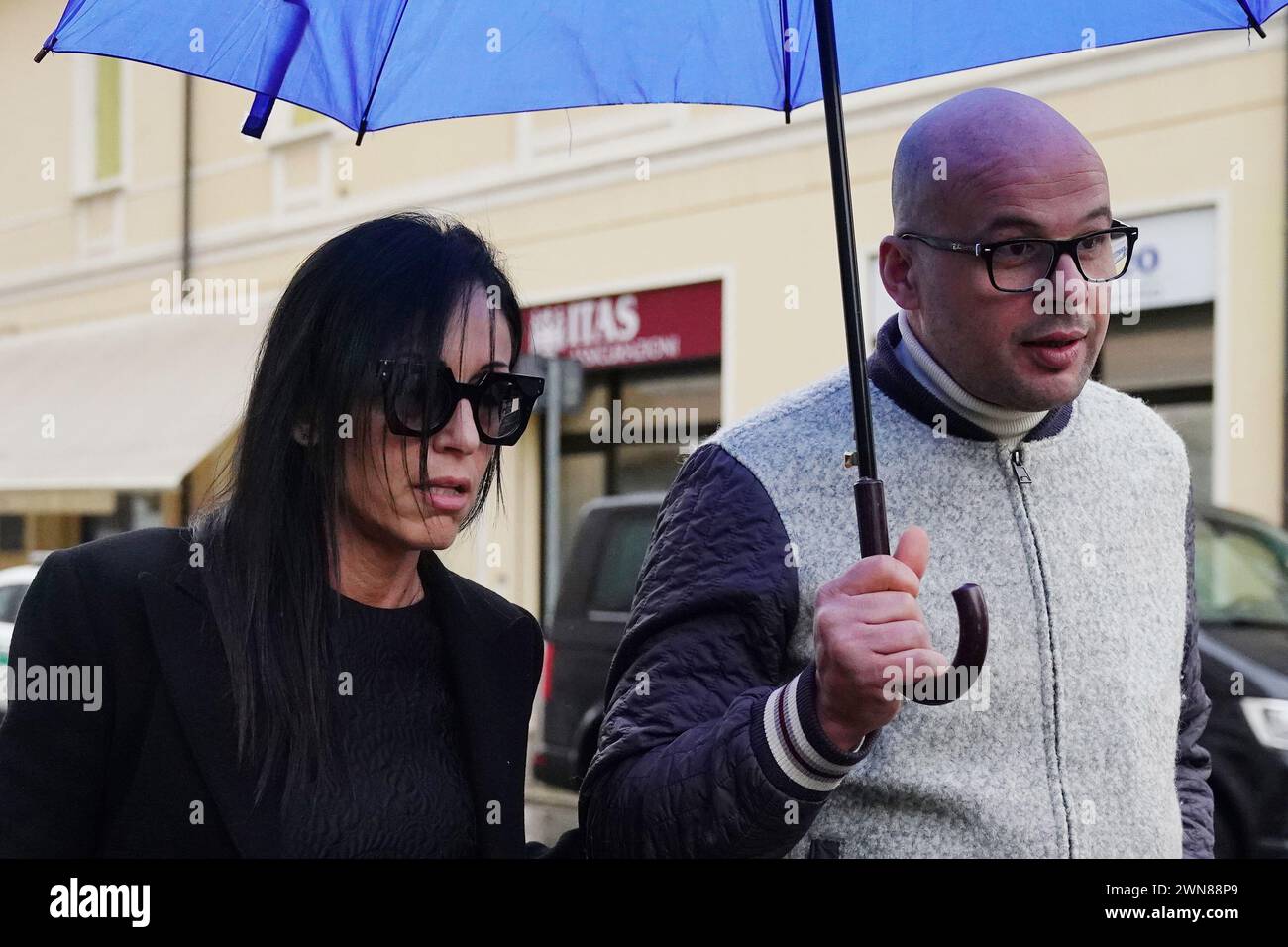 Foto Spada/LaPresse 01 marzo 2024 - Brescia, Italia - cronaca - Tribunale di Brescia prima udienza della revisione del processo della strage di erba nella foto: avv . Solange Marchignoli, azouz marzouk 01 marzo 2024, 2024 Brescia, Italia - relazione - Tribunale del calcio di Brescia prima udienza della revisione del processo al massacro di erba nel pic: avv. Solange Marchignoli, azouz Marzouk crediti: LaPresse/Alamy Live News Foto Stock