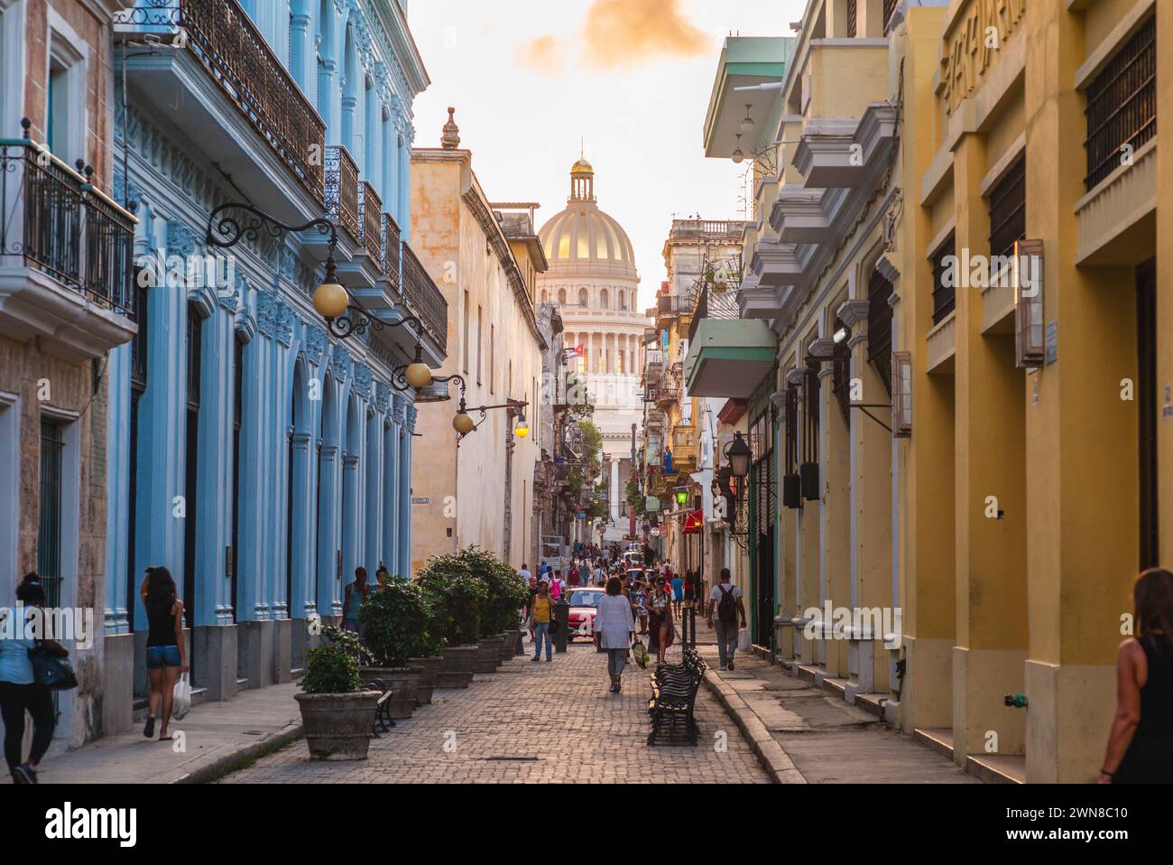 1 novembre 2019: scena di strada della vecchia avana a cuba. L'Avana Vecchia è dichiarata Patrimonio dell'Umanità dall'UNESCO, è stata fondata dagli spagnoli il 16 novembre 15 Foto Stock