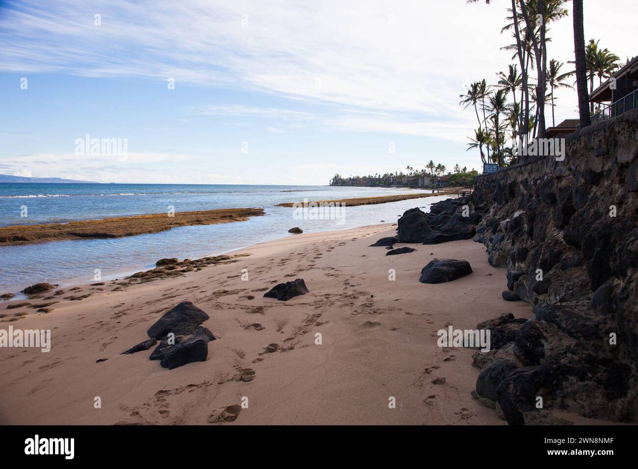 Impronte nella sabbia sulla spiaggia di Maui Foto Stock