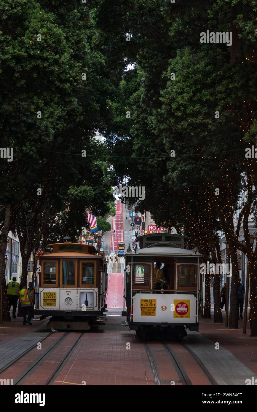 Funivia classica e storica per le strade di San Francisco, California, Stati Uniti. Foto Stock