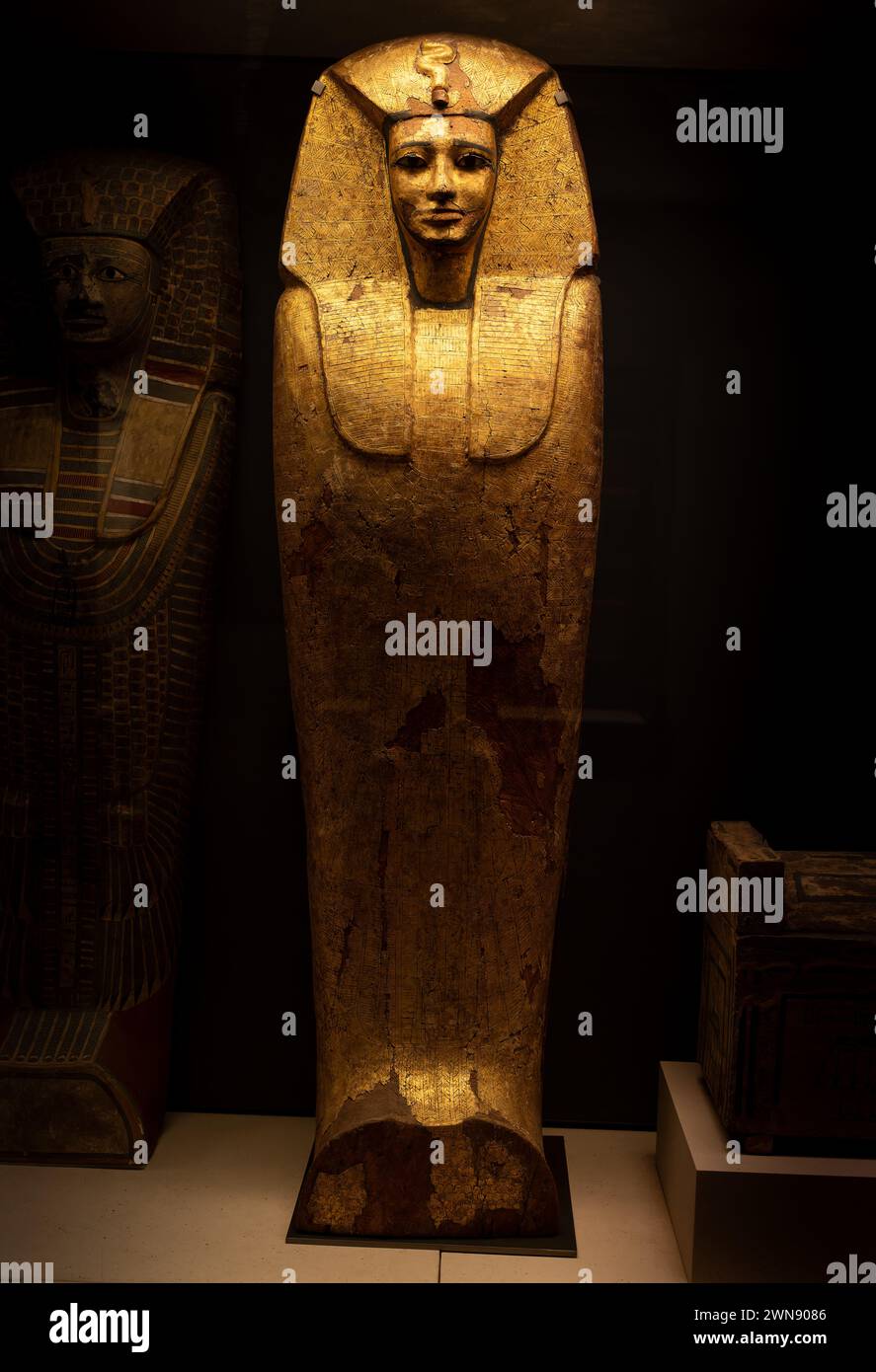 Sarcofago del faraone Sekhemre-Wepmaat Intef, XVII dinastia, museo del Louvre Foto Stock