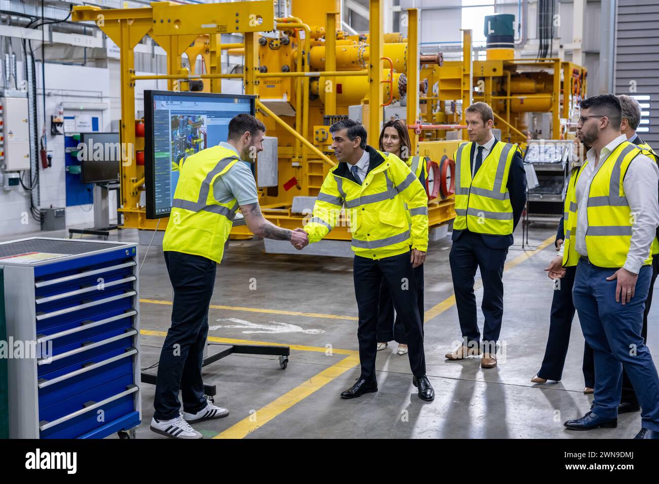 Il primo ministro Rishi Sunak durante una visita a Baker Hughes a Montrose, Angus. Data foto: Venerdì 1 marzo 2024. Foto Stock