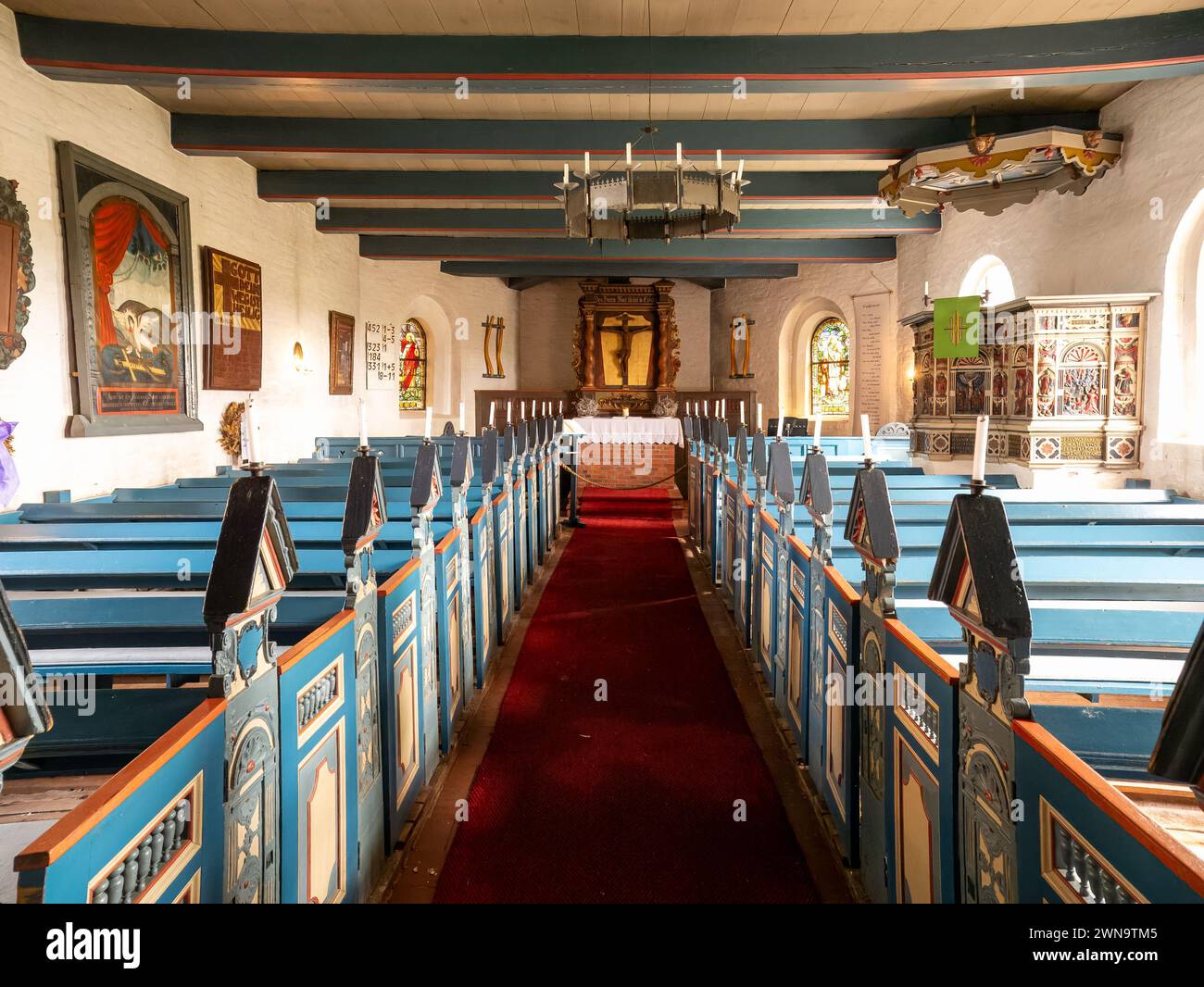 Interno della chiesa di San Giovanni a Kirchwarft su Hallig Hooge, Frisia settentrionale, Schleswig-Holstein, Germania Foto Stock