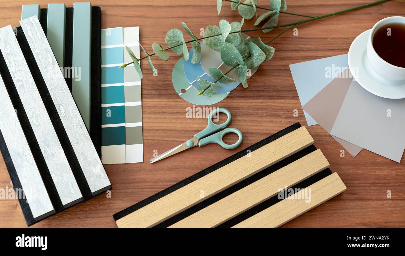 Piastra di design per pannelli acustici. pannello a parete acustico in legno. Stile nordico, nuova tendenza. Foto Stock Piastra di design per pannelli acustici. pannello a parete acustico in legno. Stile nordico, nuova tendenza. Foto Stock