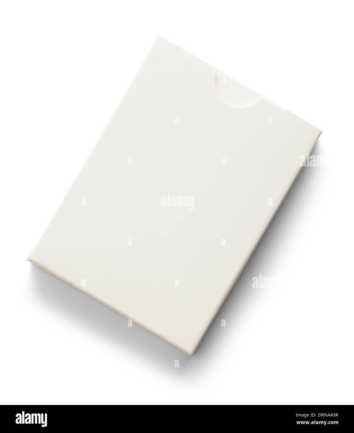 Scatola vuota di carte ritagliata sul bianco. Foto Stock