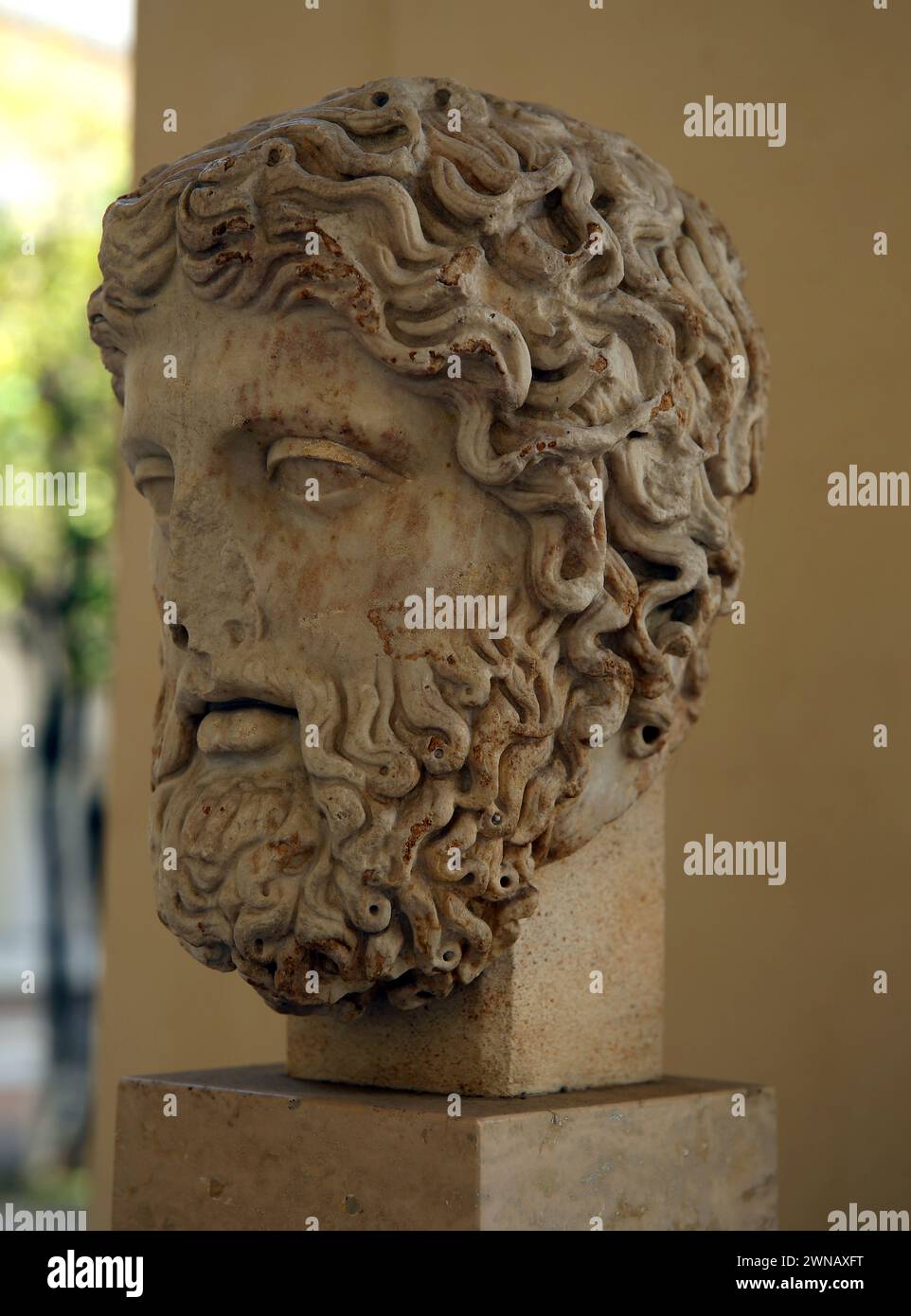 Capo di Xeus. Copia romana di un originale della scuola di Fidia. II secolo d.C. Roma. Museo Nazionale Romano (Terme di Diocleziano). Roma. Italia. Foto Stock