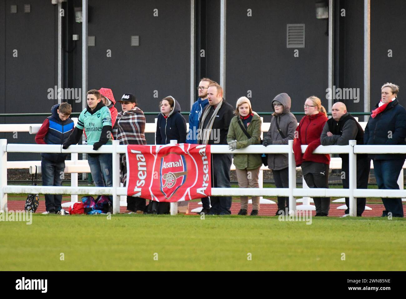 Bristol, Inghilterra. 28 ottobre 2018. Tifosi dell'Arsenal durante la partita di fa Women's Super League tra Bristol City e Arsenal allo Stoke Gifford Stadium di Bristol, Inghilterra, Regno Unito, il 28 ottobre 2018. Crediti: Duncan Thomas/Majestic Media. Foto Stock