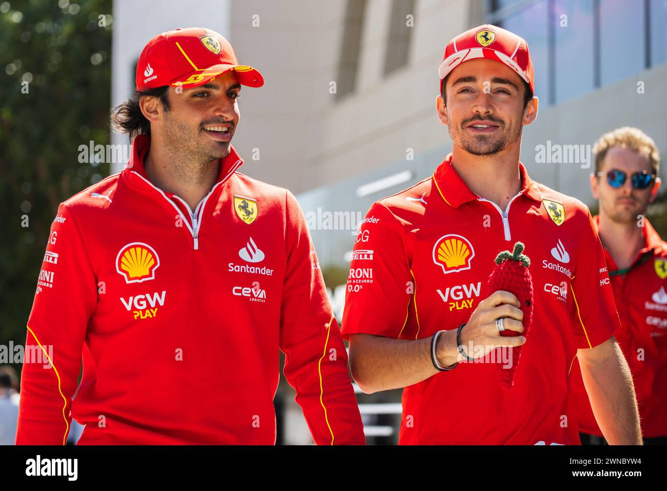 MANAMA, BAHREIN, BAHRAIN International Circuit, 1.marzo 2024: Charles Leclerc e Carlos Sainz e Scuderia Ferrari durante la Formula 1 del Bahrain Grand P Foto Stock