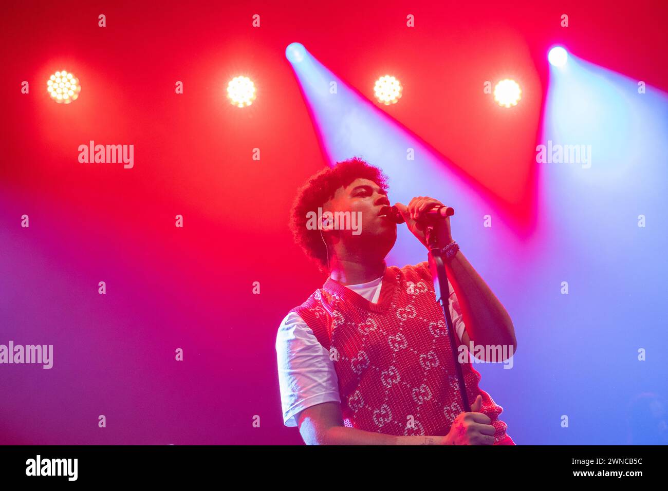 Londra, Regno Unito. 1 marzo 2024. Il cantante britannico Sekou si esibisce all'Eventim Apollo di Hammersmith come parte del Snow Hard Feelings Tour 2024 di Renee Rapp. Sekou è nominato per il Brit Rising Star Award nel 2024. Crediti: Katie Collins/EMPICS/Alamy Live News Foto Stock