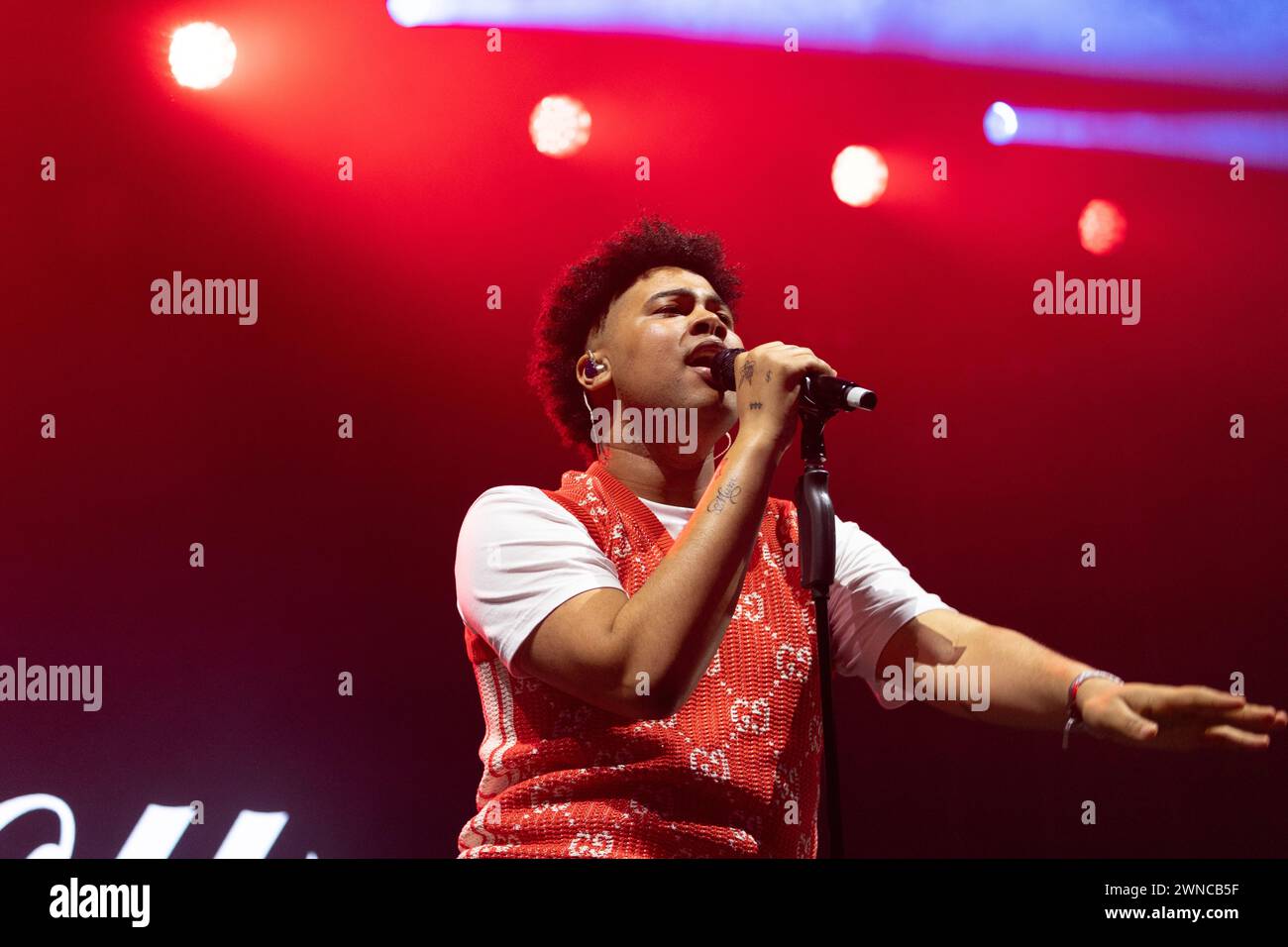 Londra, Regno Unito. 1 marzo 2024. Il cantante britannico Sekou si esibisce all'Eventim Apollo di Hammersmith come parte del Snow Hard Feelings Tour 2024 di Renee Rapp. Sekou è nominato per il Brit Rising Star Award nel 2024. Crediti: Katie Collins/EMPICS/Alamy Live News Foto Stock