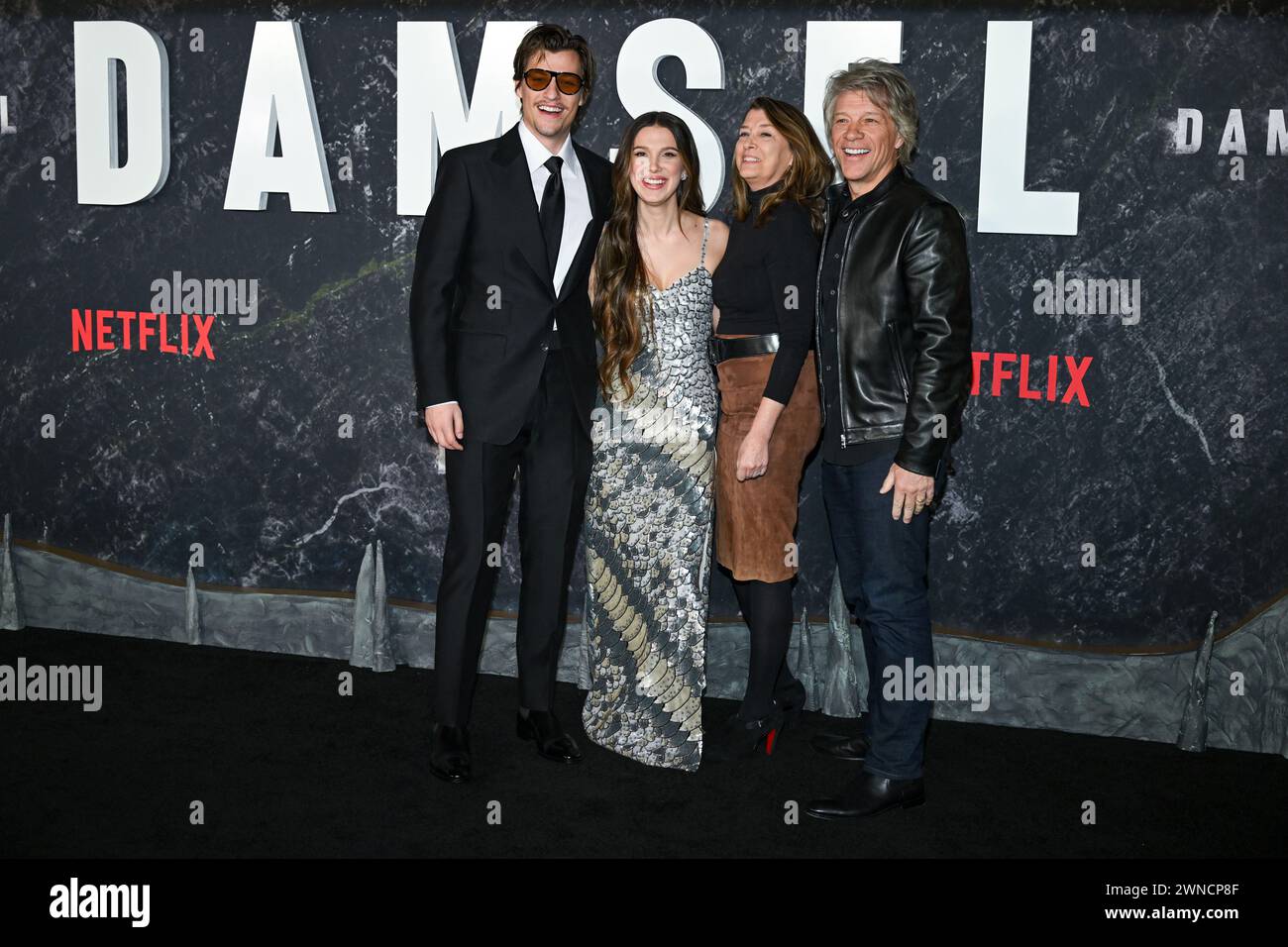 Jake Bongiovi, Millie Bobby Brown, Dorothea Hurley e Jon Bon Jovi Foto Stock
