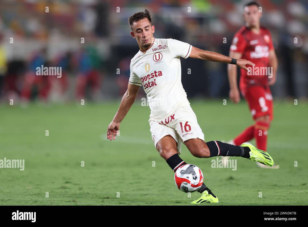 Martin Perez Guedes dell'Universitario de Deportes credito: PRESSINPHOTO SPORTS AGENCY/Alamy Live News Foto Stock