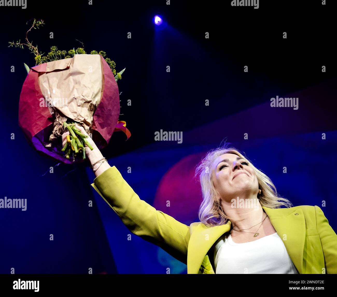 BUSSUM - l'ex leader del partito Lilian Marijnissen durante il suo addio alla conferenza del partito SP. Marijnissen se ne sta andando perché crede che il suo partito abbia bisogno di "un nuovo volto” dopo aver perso nuovamente le elezioni a novembre. ANP SEM VAN DER WAL paesi bassi Out - belgio Out crediti: ANP/Alamy Live News crediti: ANP/Alamy Live News Foto Stock