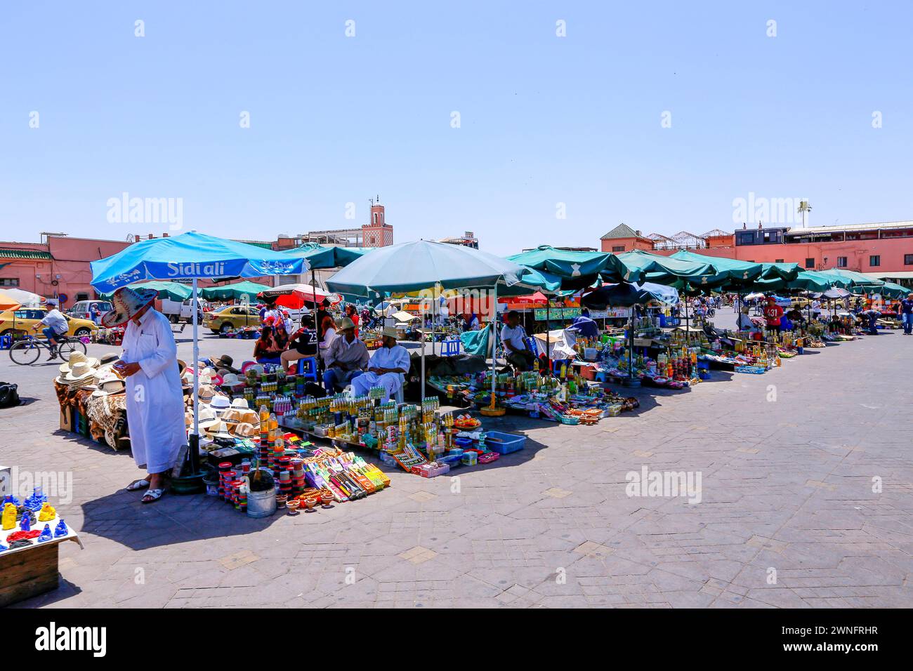 Marrakesh, Morroco - 28 maggio 2019 - venditori ambulanti in piazza Jamaa el Fna (anche Jemaa el-Fnaa, Djema el-Fna o Djemaa el-Fnaa) a Marrake Foto Stock