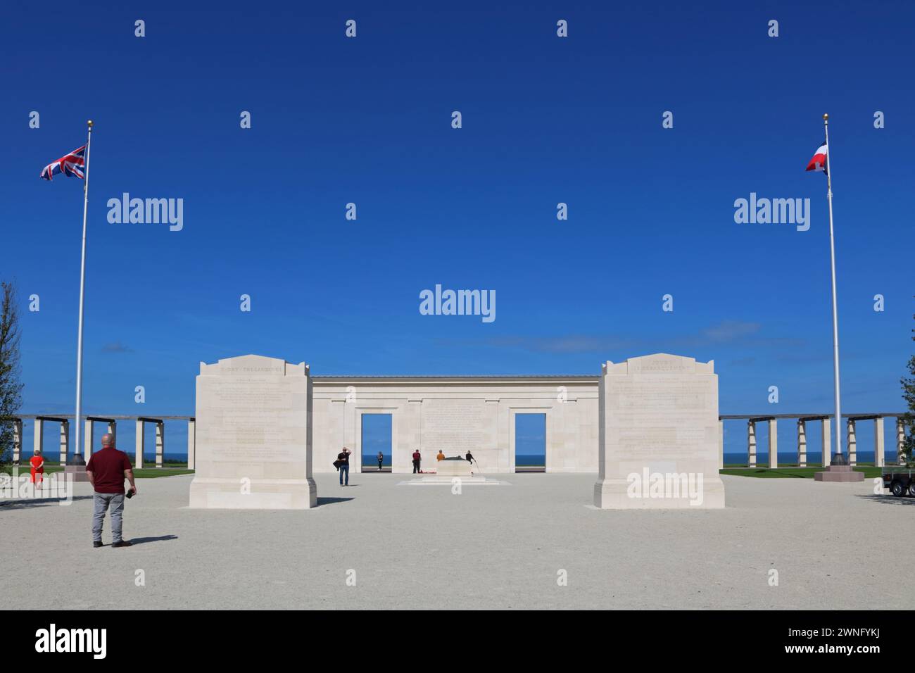 Il British Normandy Memorial, Ver-sur-Mer, Francia, ricorda le vittime del D-Day nella seconda guerra mondiale. Foto Stock