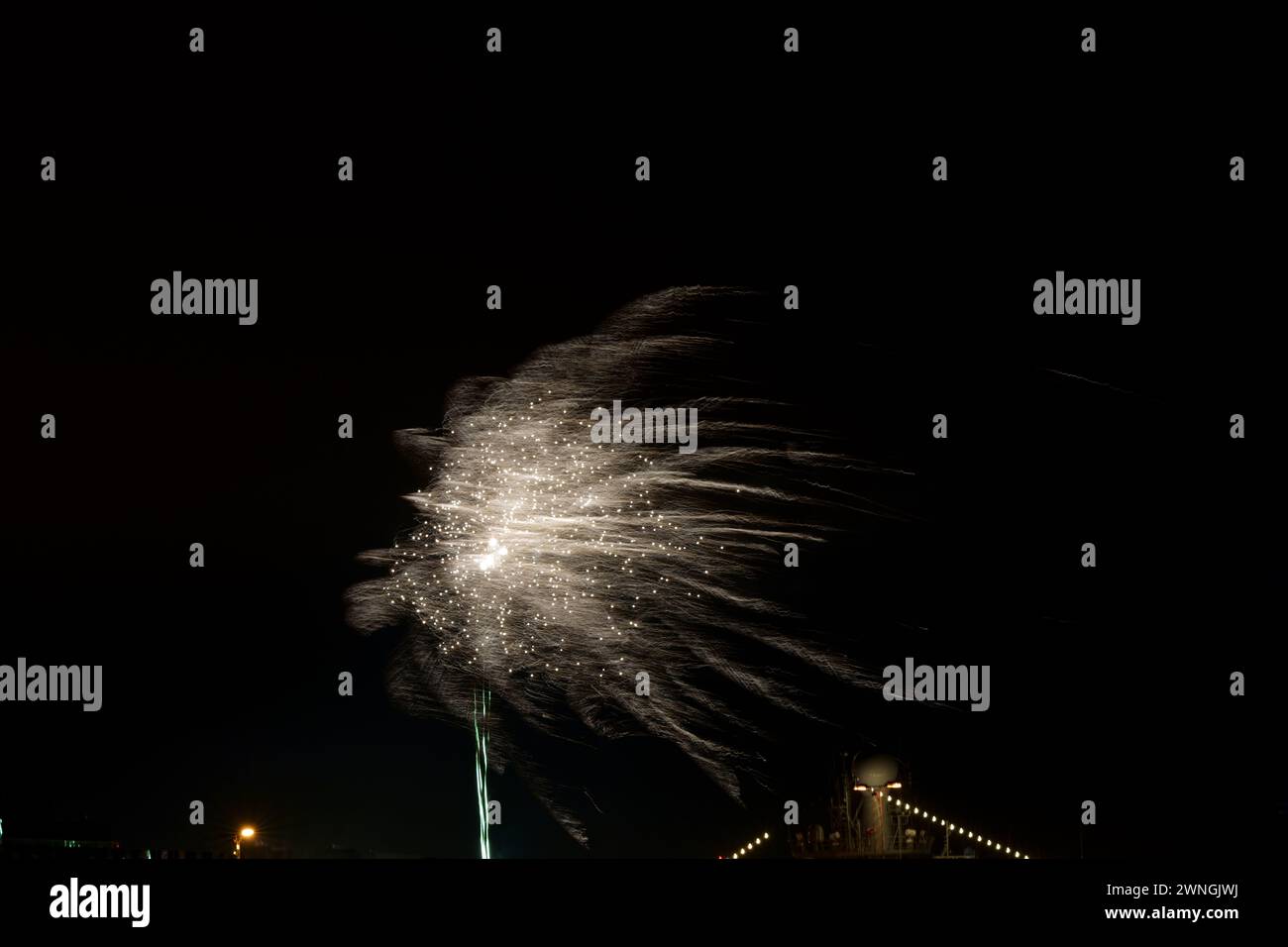 Fuochi d'artificio a Reykjavik la vigilia di Capodanno Foto Stock