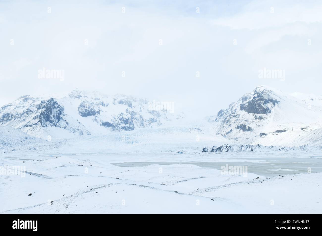 Lingua del ghiacciaio Kvíárjökull in Islanda in inverno Foto Stock