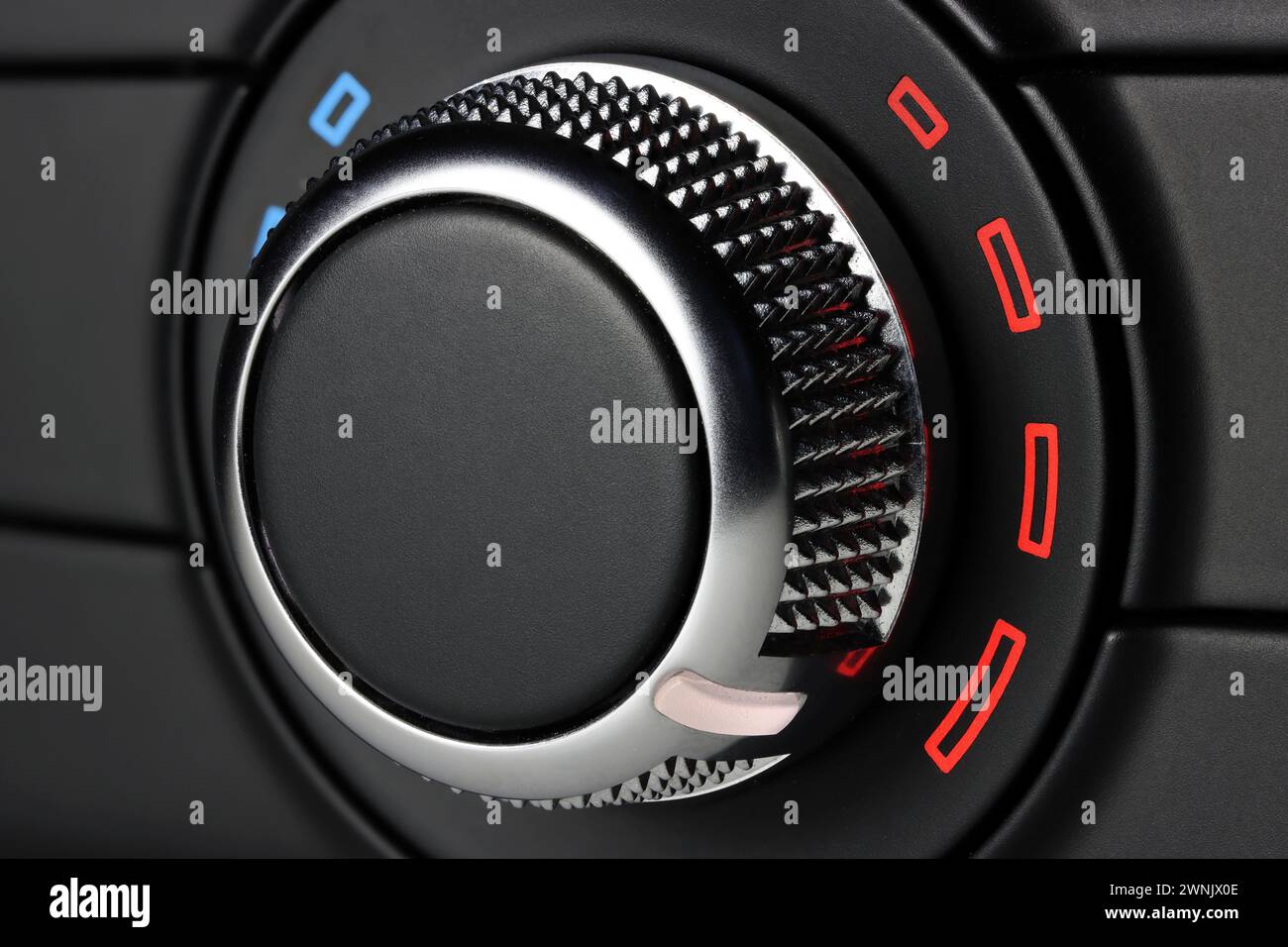 interruttore di controllo della temperatura all'interno di un'auto - caldo Foto Stock