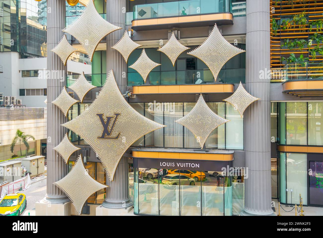 Nuovo marchio Louis Vuitton Cafe, ristorante, negozio di alimentari, centro commerciale Gaysorn Amarin, stazione bts Phloen Chit Lom. Thailandia, Bangkok. 24 febbraio 2024 Foto Stock