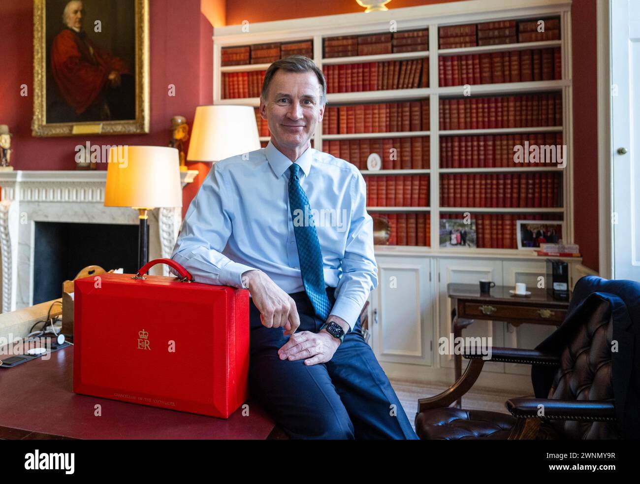 PIC mostra Jeremy Hunt Cancelliere dello Scacchiere al numero 11 di Downing Street Foto Stock