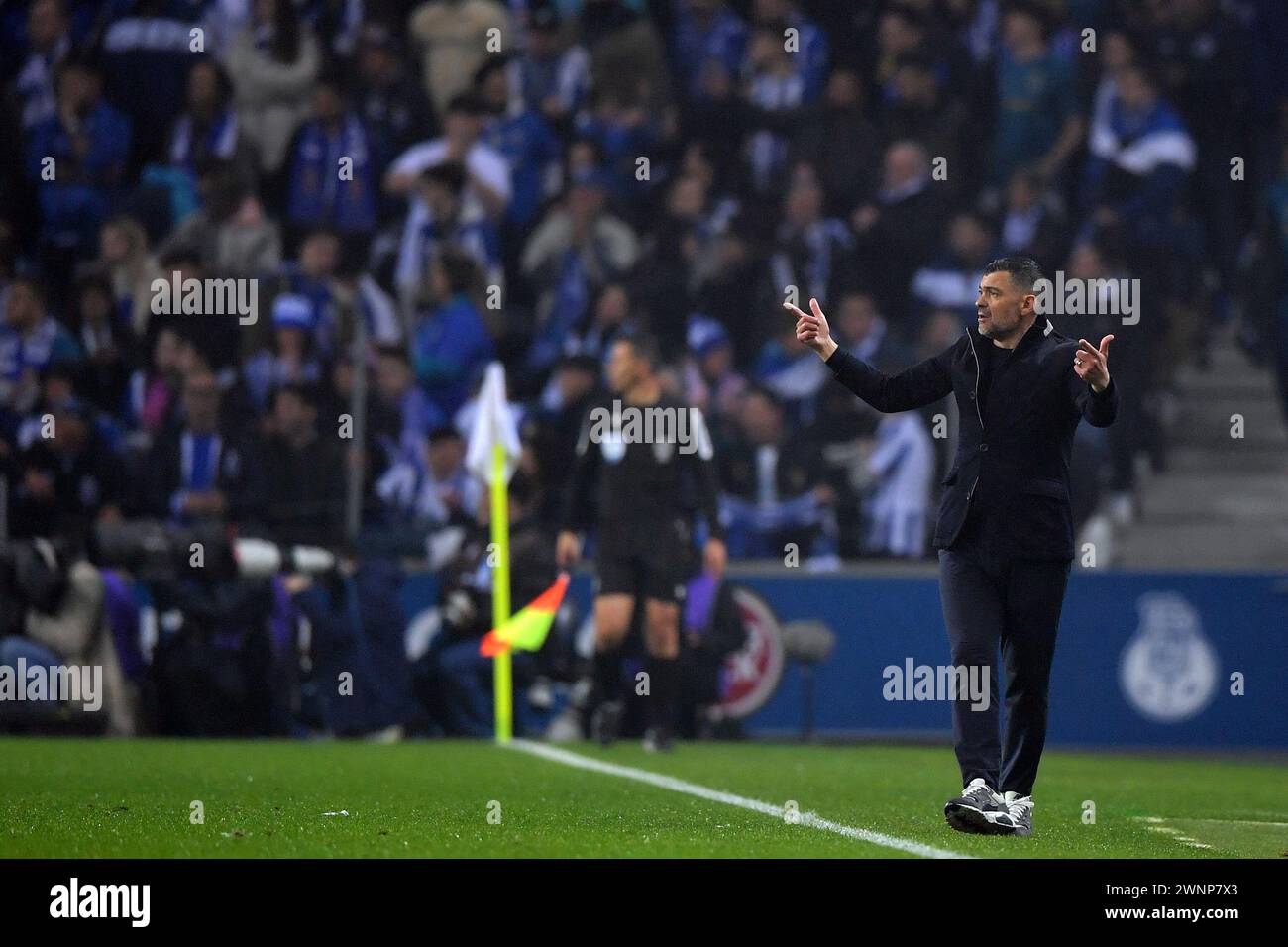 3 marzo 2024: Porto, Portogallo: Allenatore Sérgio Concei&#xe7;&#xe3;o di Porto, FC Porto contro Benfica; Campionato Portugu&#xea;s a Estádio do drag&#xe3;o Foto Stock