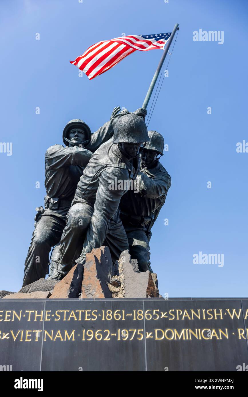 La statua di Iwo Jima che commemora il corpo dei Marines degli Stati Uniti durante la famosa battaglia della seconda guerra mondiale. Foto Stock