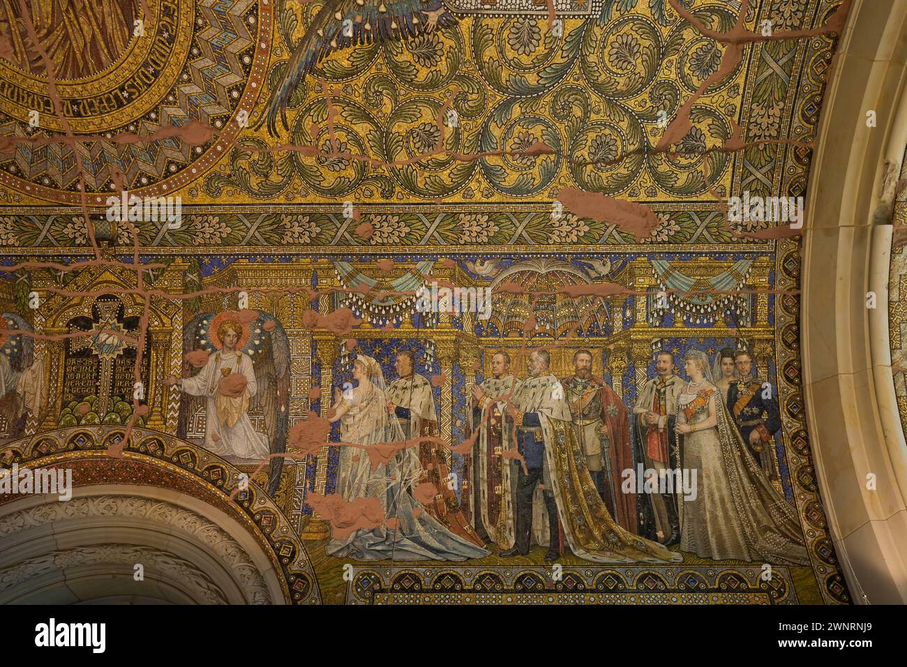 Hohenzollern, Kaiser Wilhelm i und Familie, Deckenmosaik, Kaiser-Wilhelm-Gedächtniskirche, Gedenkhalle in der Turmruine, Breitscheidplatz, Charlottenb Foto Stock