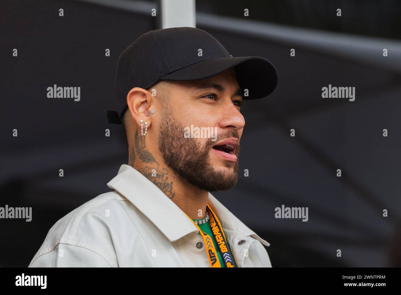 MANAMA, BAHREIN, circuito internazionale del Bahrein, 2.marzo 2024: Neymar da Silva Santos Júnior, calciatore brasiliano durante la Formula 1 del Bahrain Grand P Foto Stock