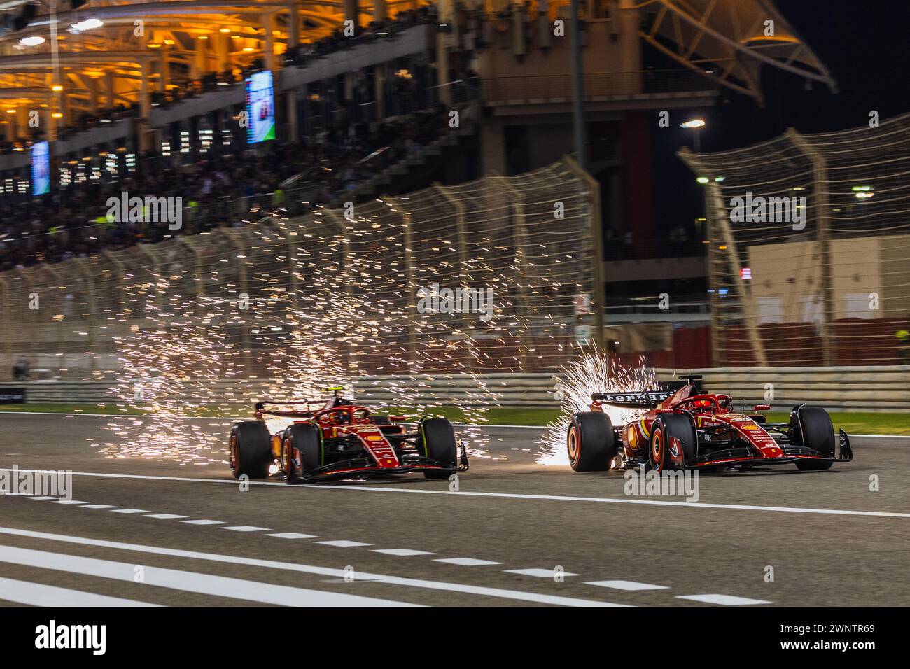 MANAMA, BAHRAIN, circuito internazionale del Bahrain, 2.marzo 2024: Charles Leclerc e Carlos Sainz della Scuderia Ferrari durante la Formula 1 Bahrain Grand Pr Foto Stock