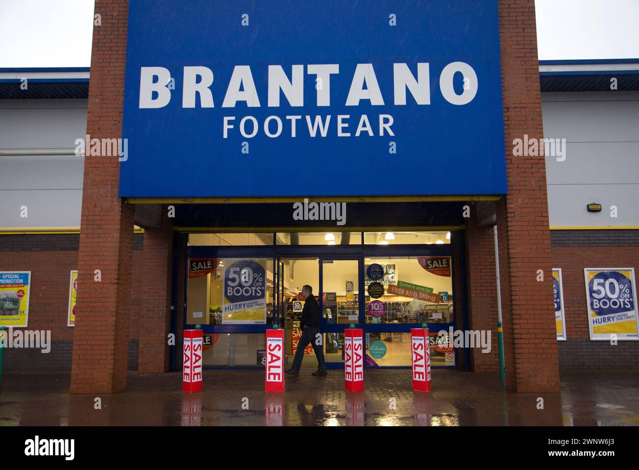 22/01/16 Brantano store a Uttoxeter, Staffordshire, oggi. Il rivenditore di scarpe scontate Brantano è entrato nell'amministrazione. Foto Stock