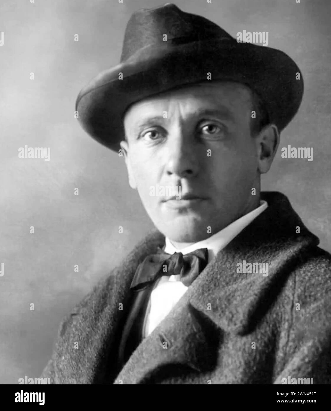 MIKHAIL BULGAKOV (1891-1940) scrittore, medico e drammaturgo russo nel 1928 Foto Stock