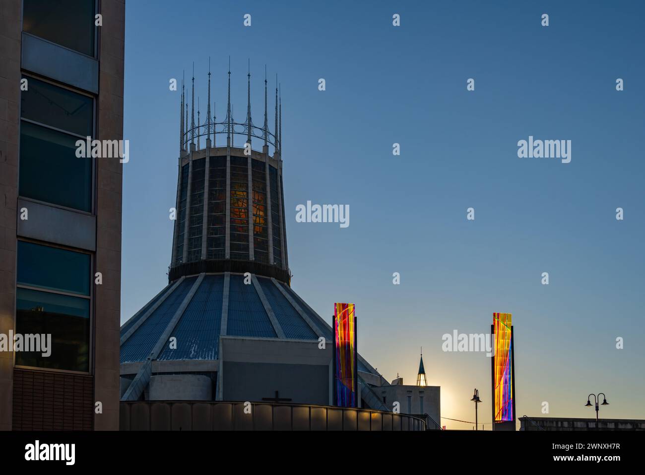 La torre della Cattedrale metropolitana di Liverpool nel tardo pomeriggio Foto Stock