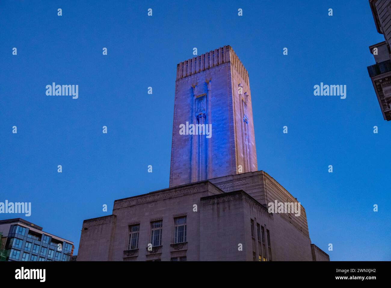 L'albero di ventilazione per il Liverpool Kingsway Tunnel al tramonto Foto Stock